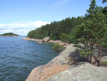 Merenpuolen rantaa